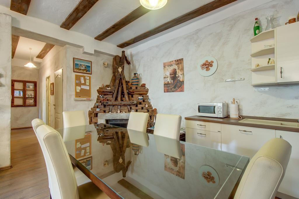 Apartments Popi Mali Lošinj Buitenkant foto